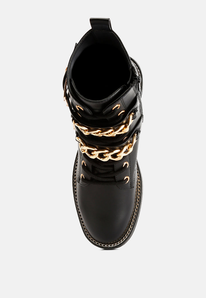 women metal chain detail biker boots#color_black