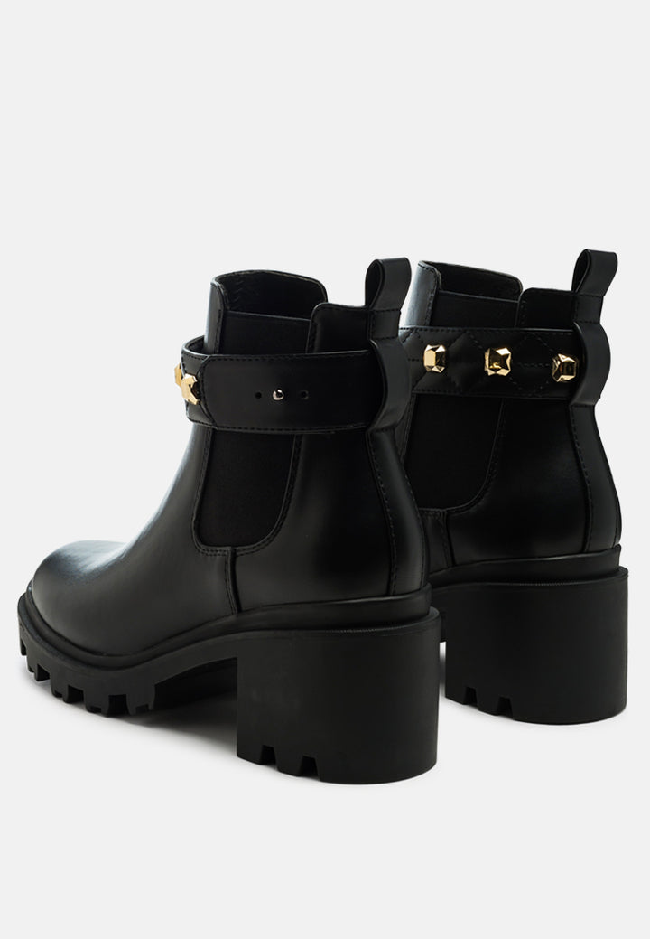 Women Chained Chunky Chelsea Boots In Black