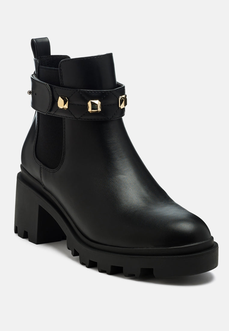 Women Chained Chunky Chelsea Boots In Black
