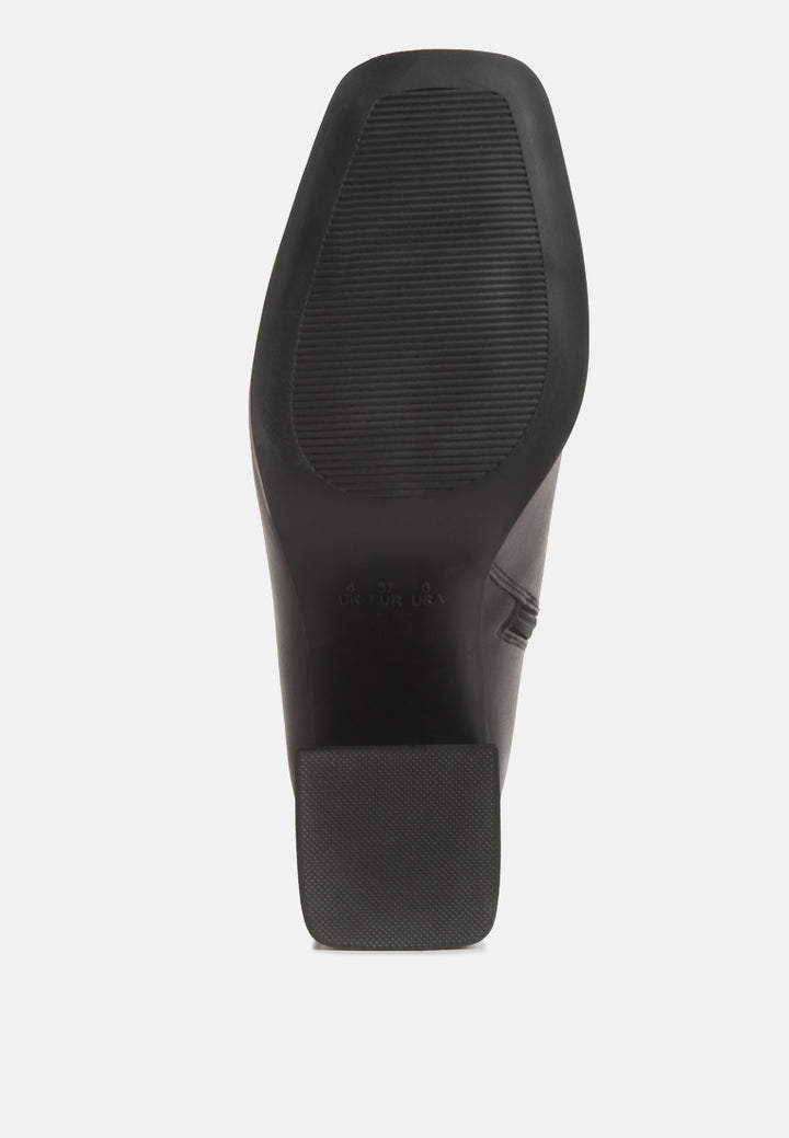 women cut out block heeled chelsea boots#color_black