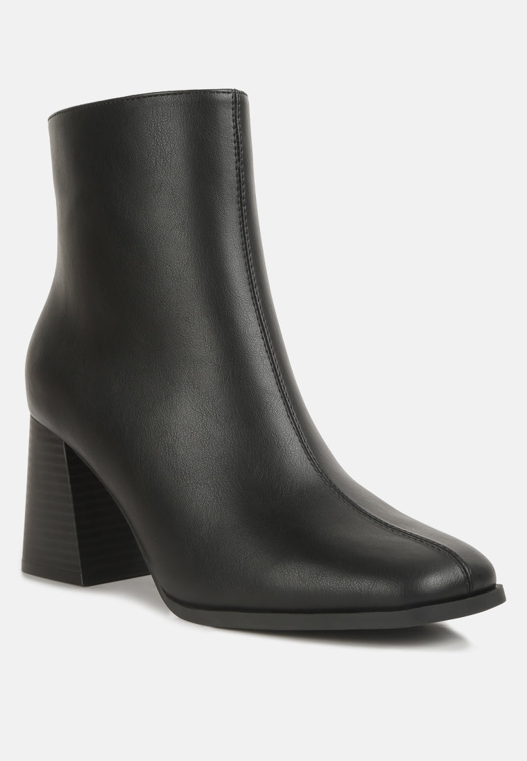 women cut out block heeled chelsea boots#color_black
