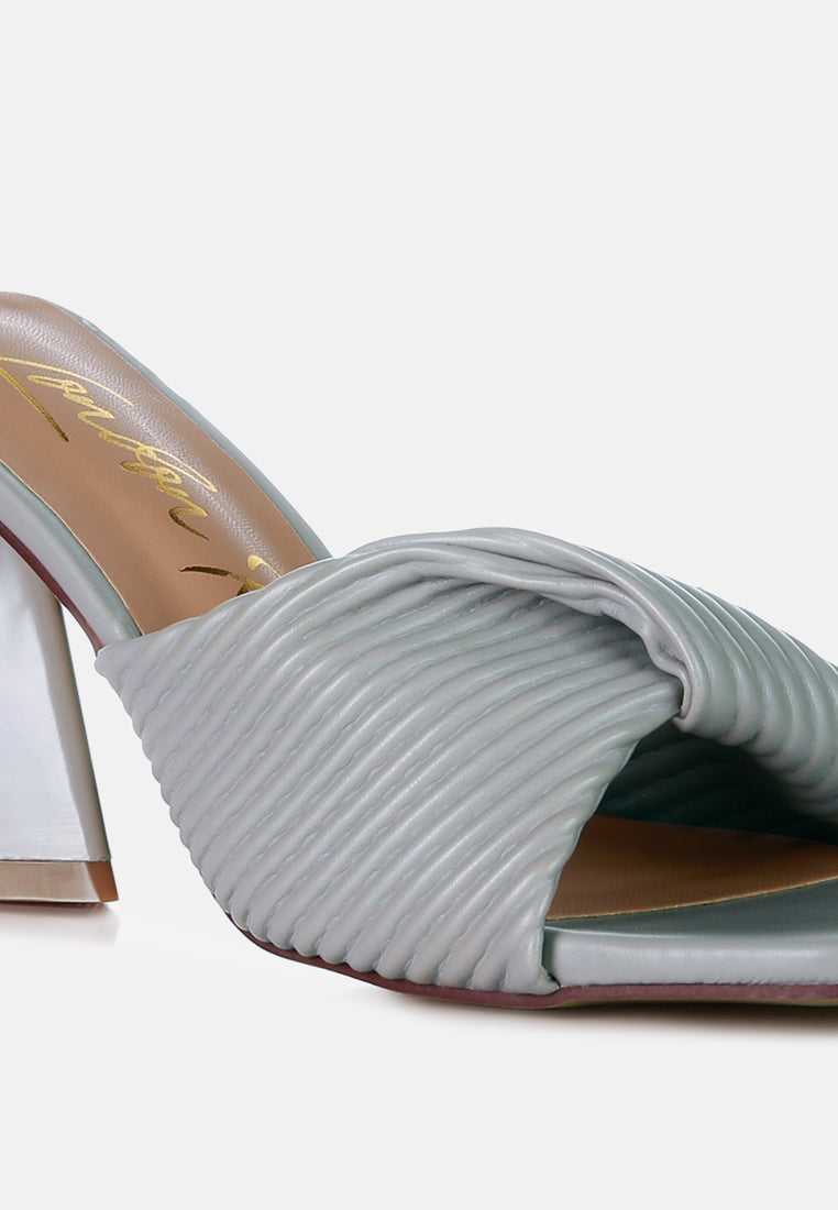 women twist strap block sandals#color_grey