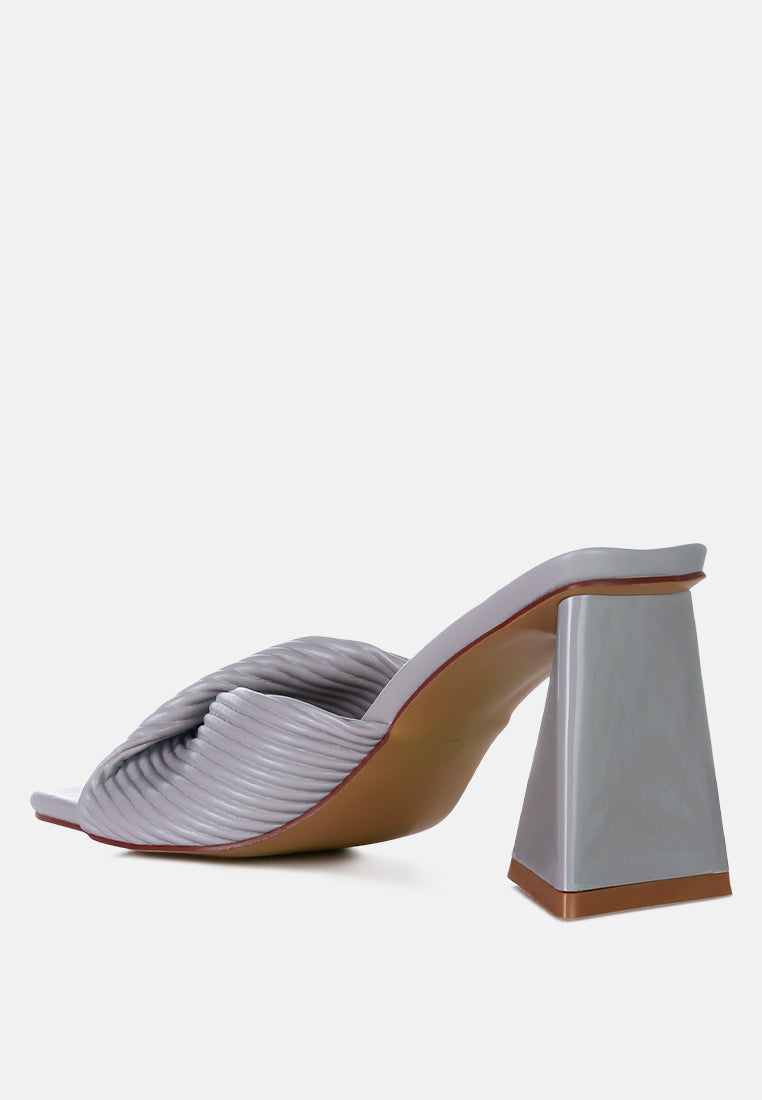 women twist strap block sandals#color_grey