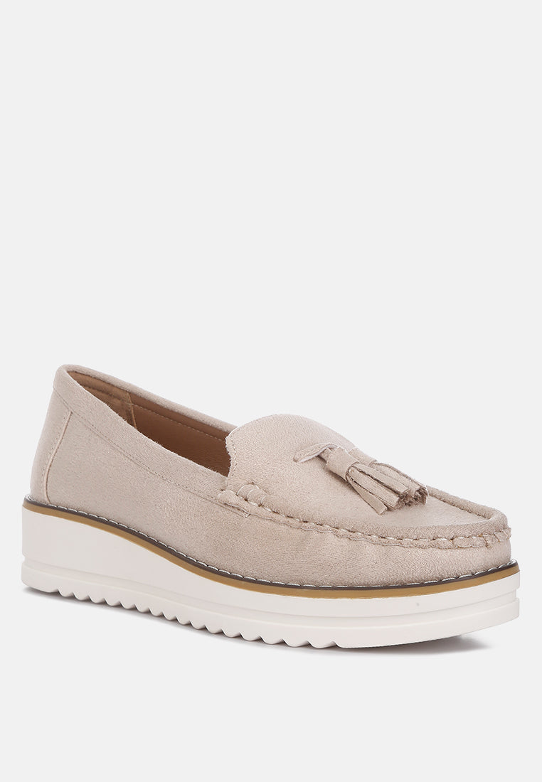 women platform lug sole tassel loafers#color_beige