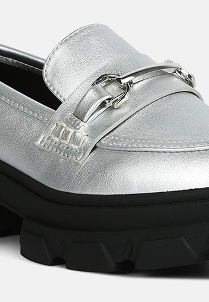 women darlina metallic platform loafers#color_silver
