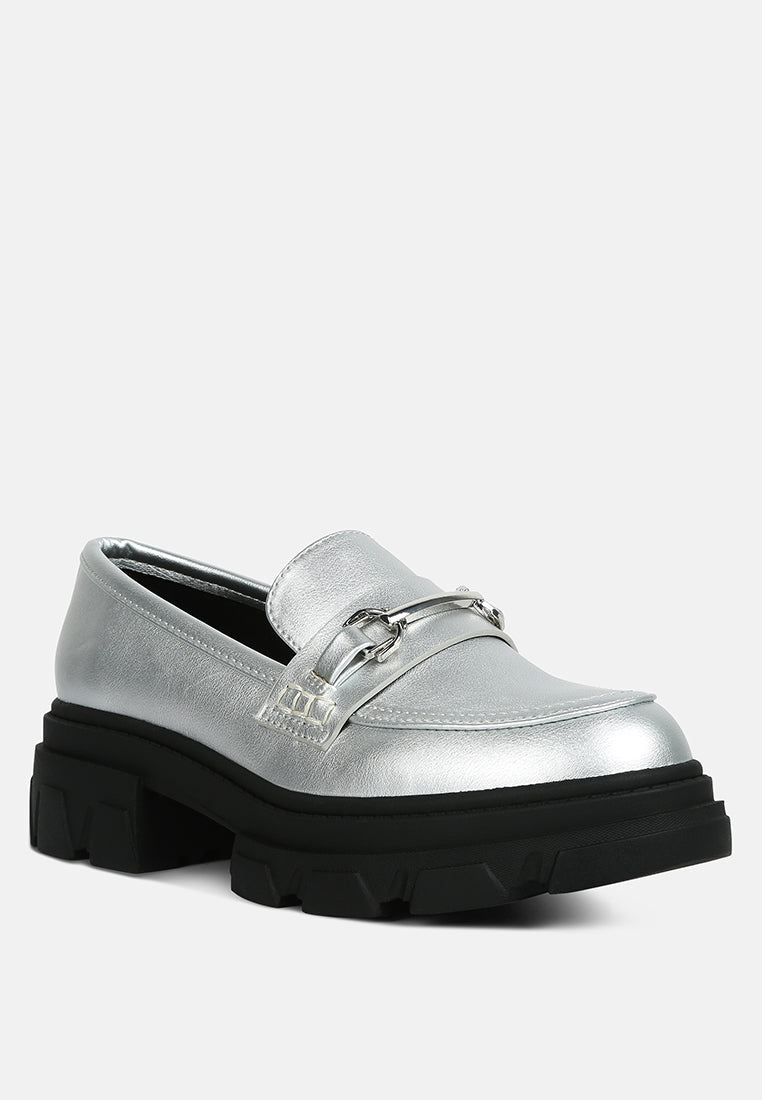 women darlina metallic platform loafers#color_silver