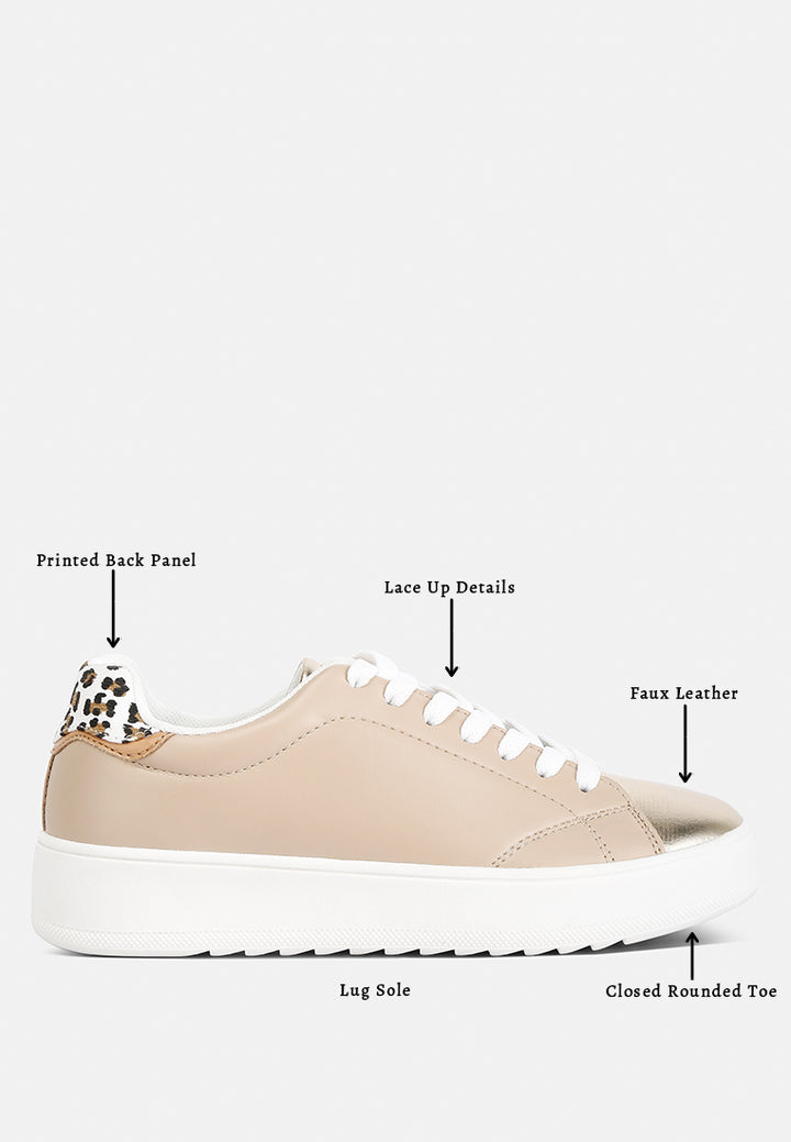 women metallic accent sneakers#color_beige