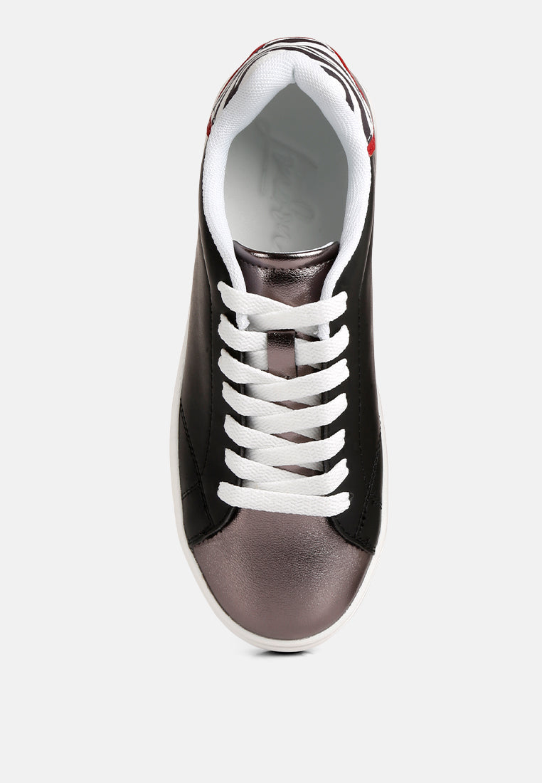 women metallic accent sneakers#color_black