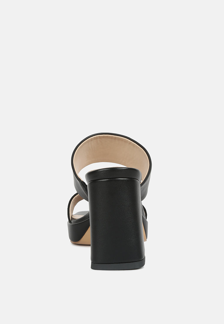 women slip on platform sandals#color_black