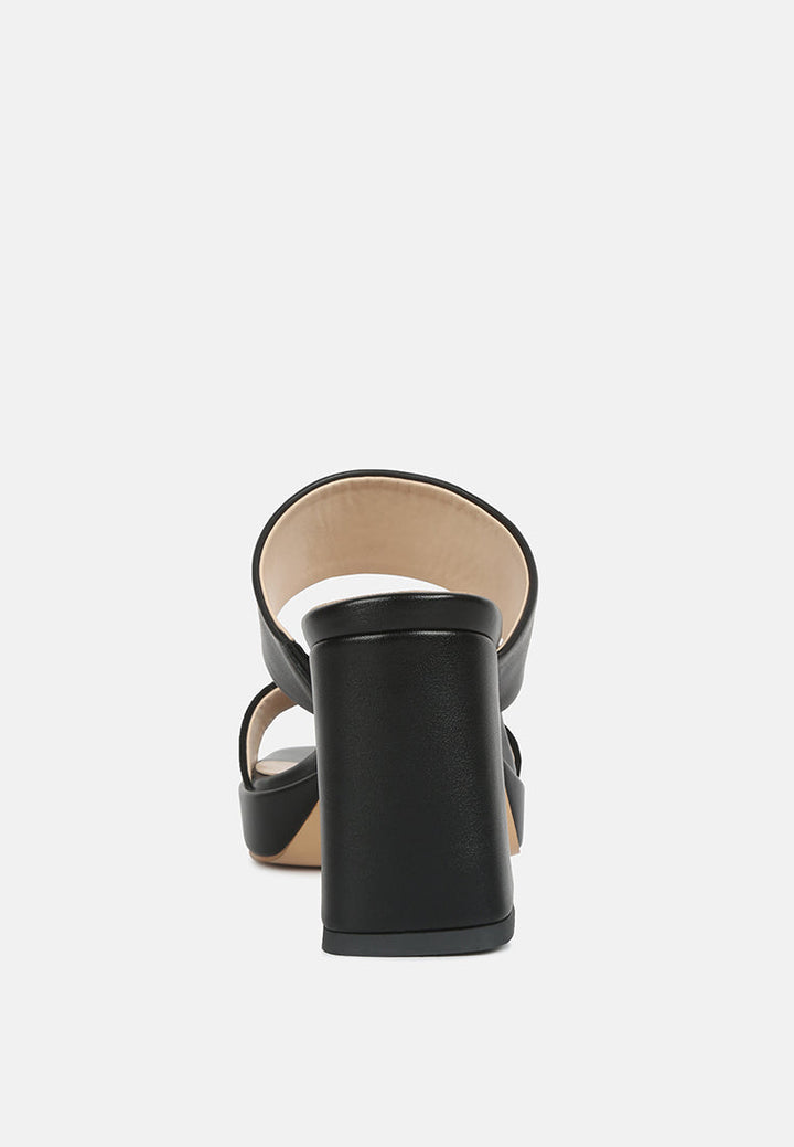 women slip on platform sandals#color_black