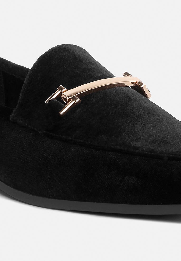 women horsebit embellsihed velvet loafers#color_black