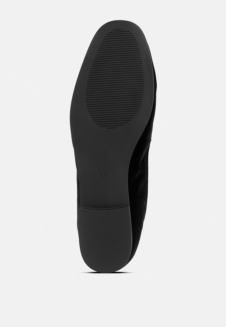 women horsebit embellsihed velvet loafers#color_black