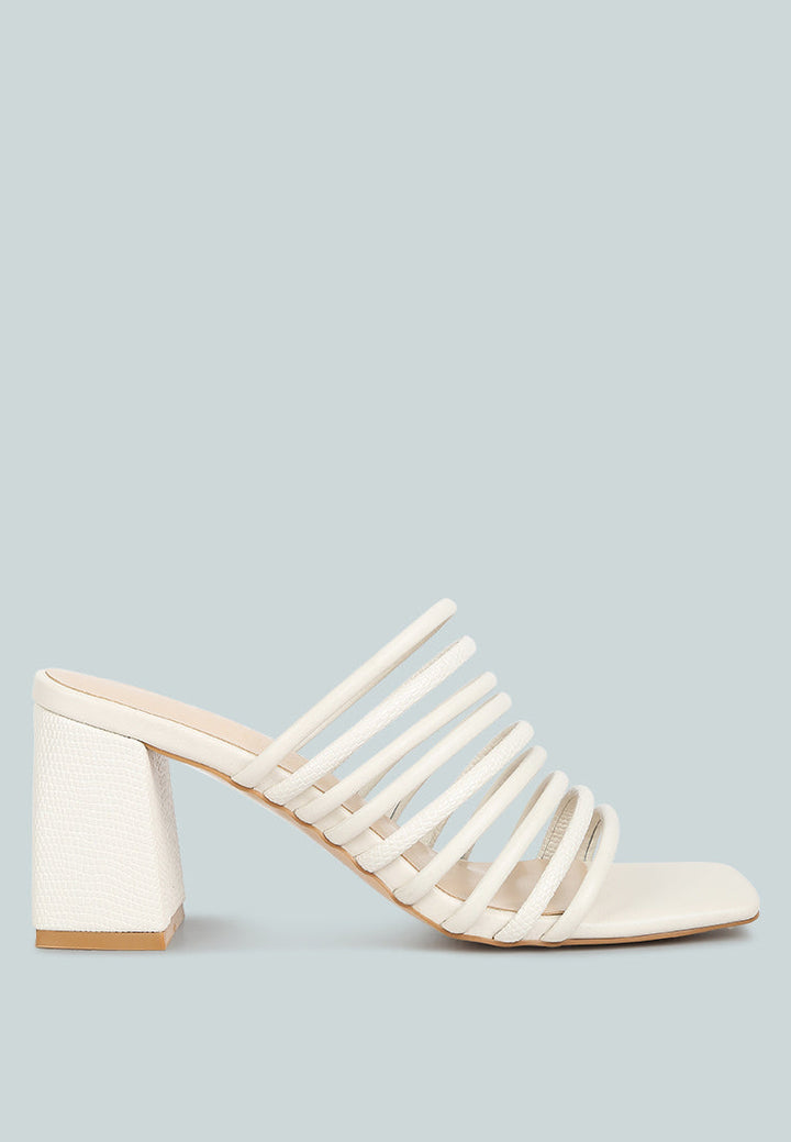 women strappy slip on sandals#color_off-white