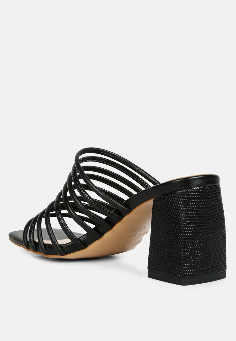 women strappy slip on sandals#color_black