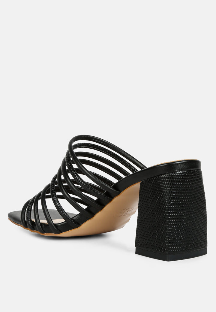 women strappy slip on sandals#color_black