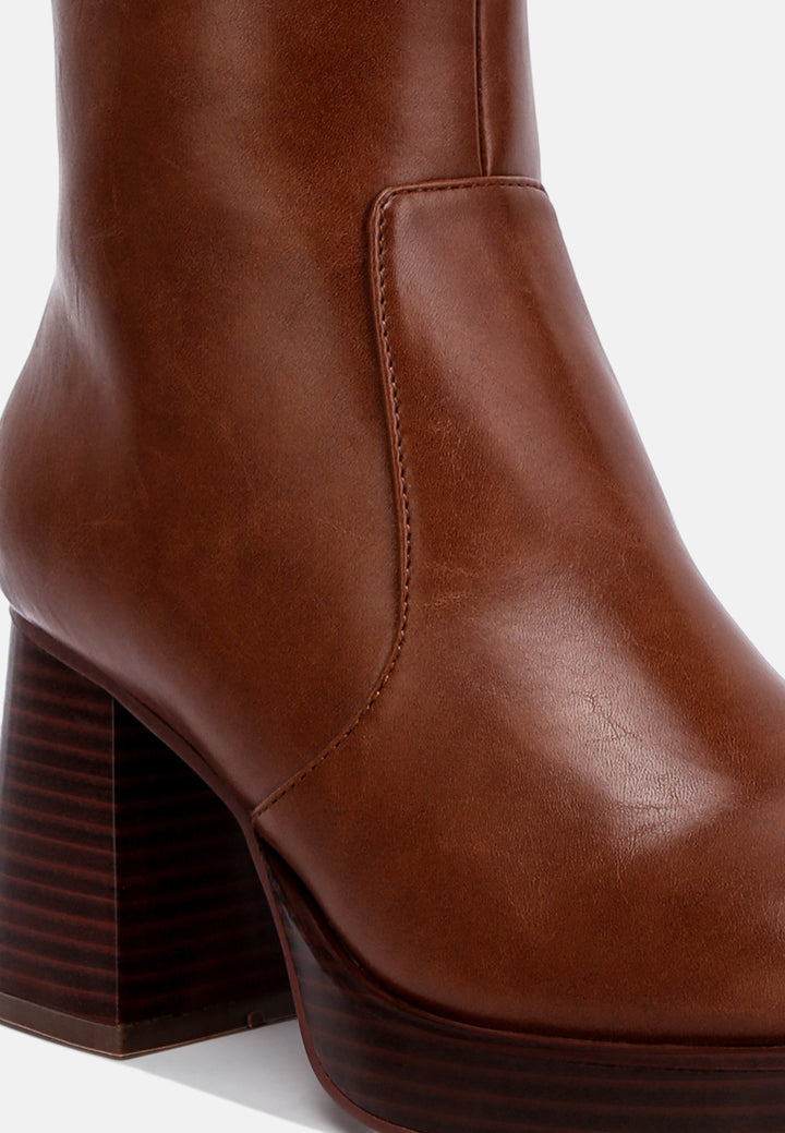 women faux leather side zipper closure boots#color_brown