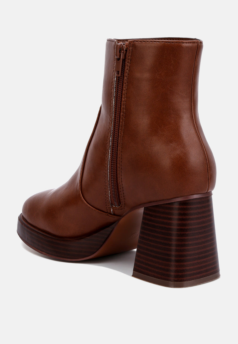 women faux leather side zipper closure boots#color_brown