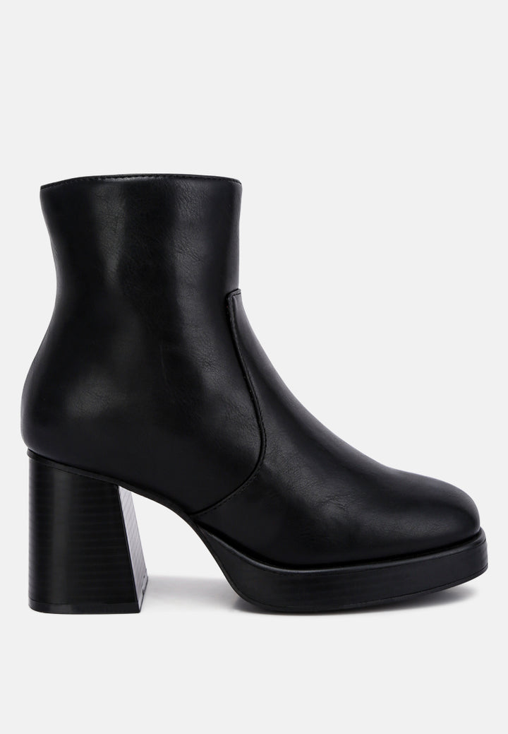 women faux leather side zipper closure boots#color_black