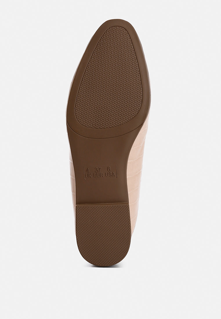 women horsebit embellished loafers#color_beige