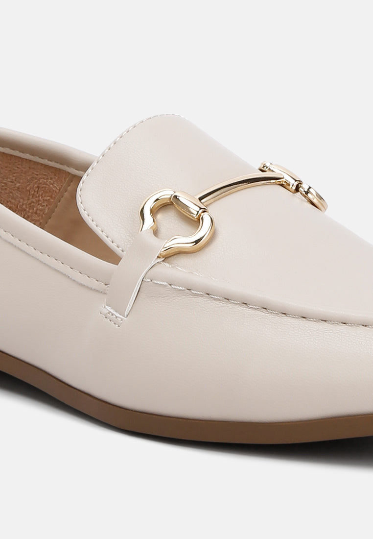 women horsebit embellished loafers#color_off-white