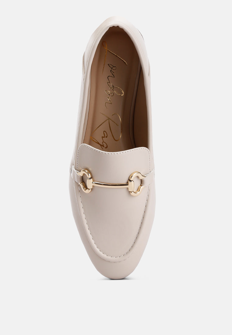 women horsebit embellished loafers#color_off-white