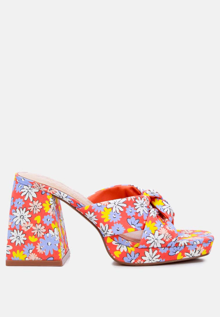 floral triangular block heel sandals#color_red