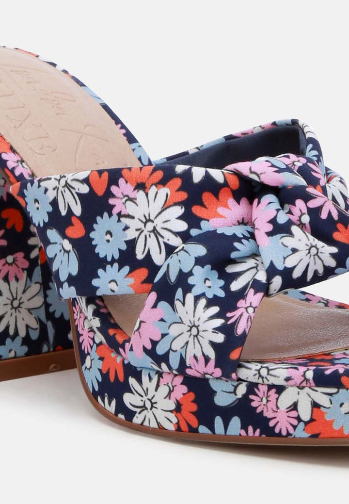 floral triangular block heel sandals#color_navy