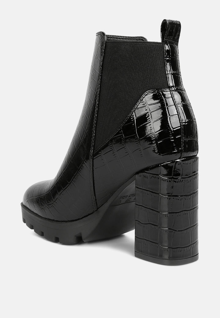 Women Croc Chelsea Boots#color_black