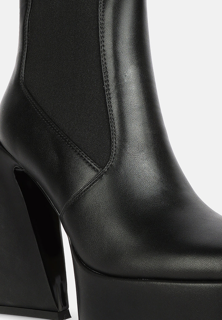women high platform block heeled chelsea boot#color_black