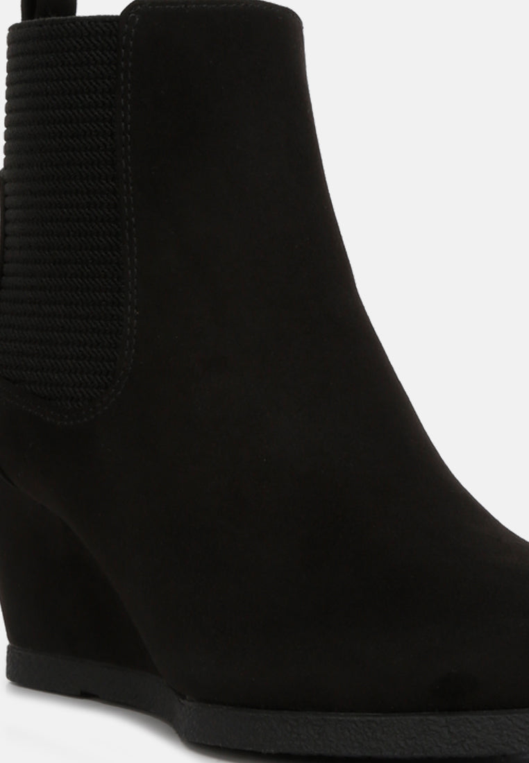women wedge heel ankle length boots#color_black