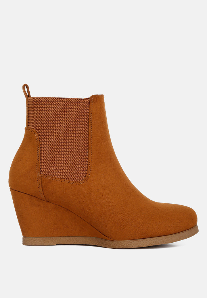women wedge heel ankle length boots#color_tan