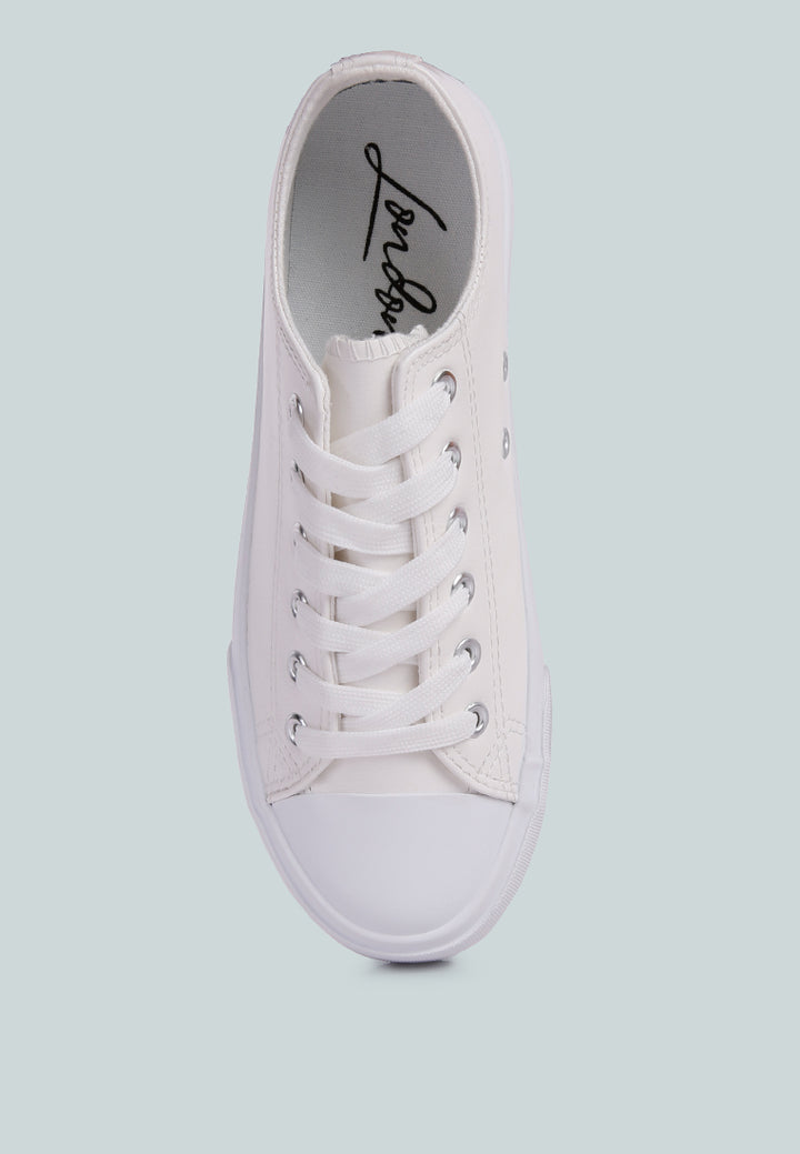 women white canvas sneakers#color_white