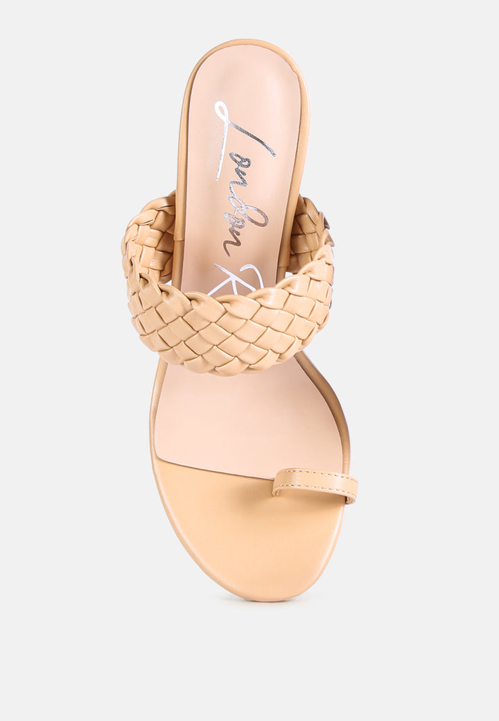 women woven strap toe ring sandals#color_latte
