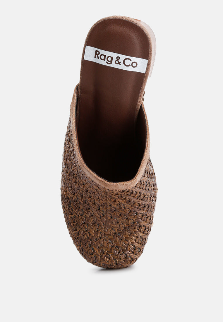 women raffia platform clogs#color_brown