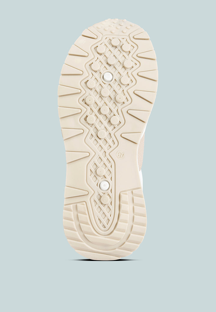 chain detailing lace up sneakers#color_white