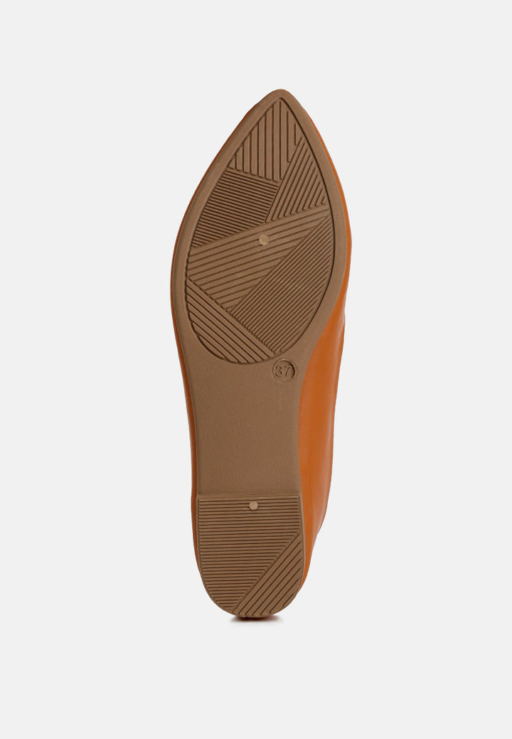 women brooch detail ballet flats#color_tan