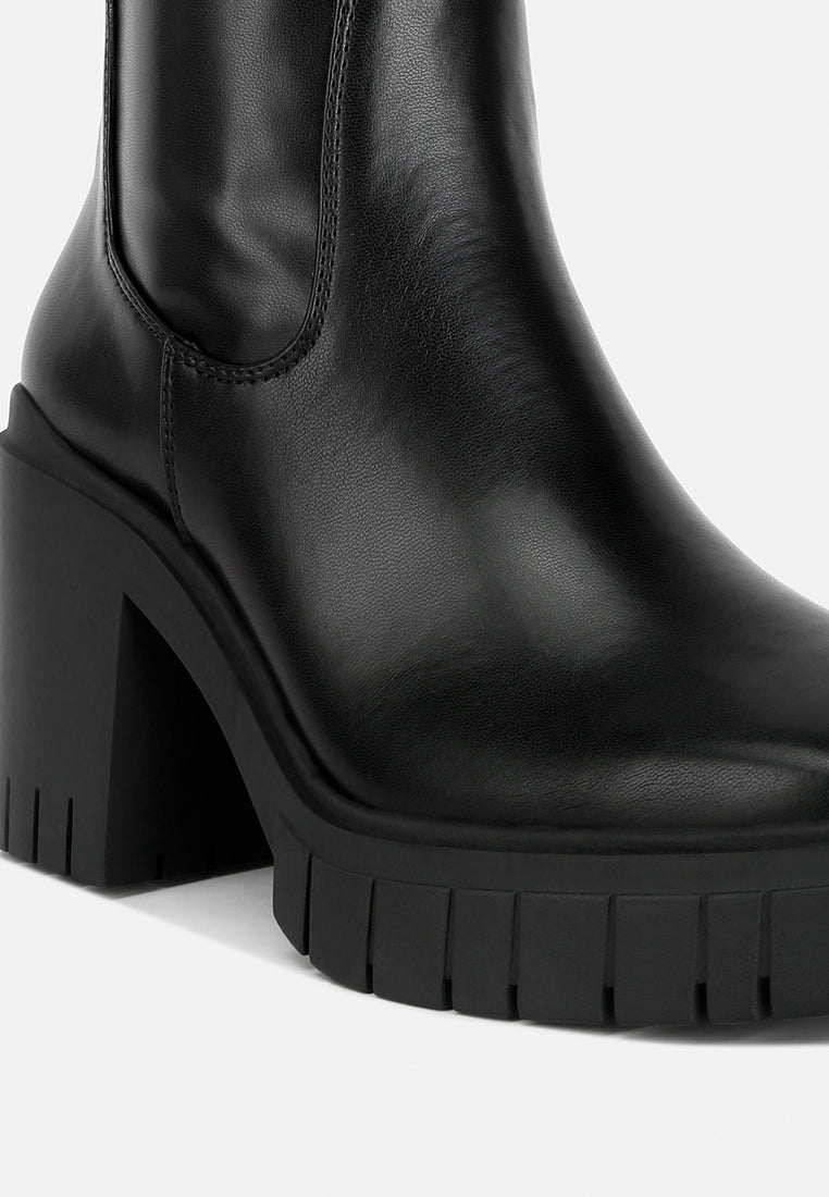 women platform heeled ankle boot#color_black