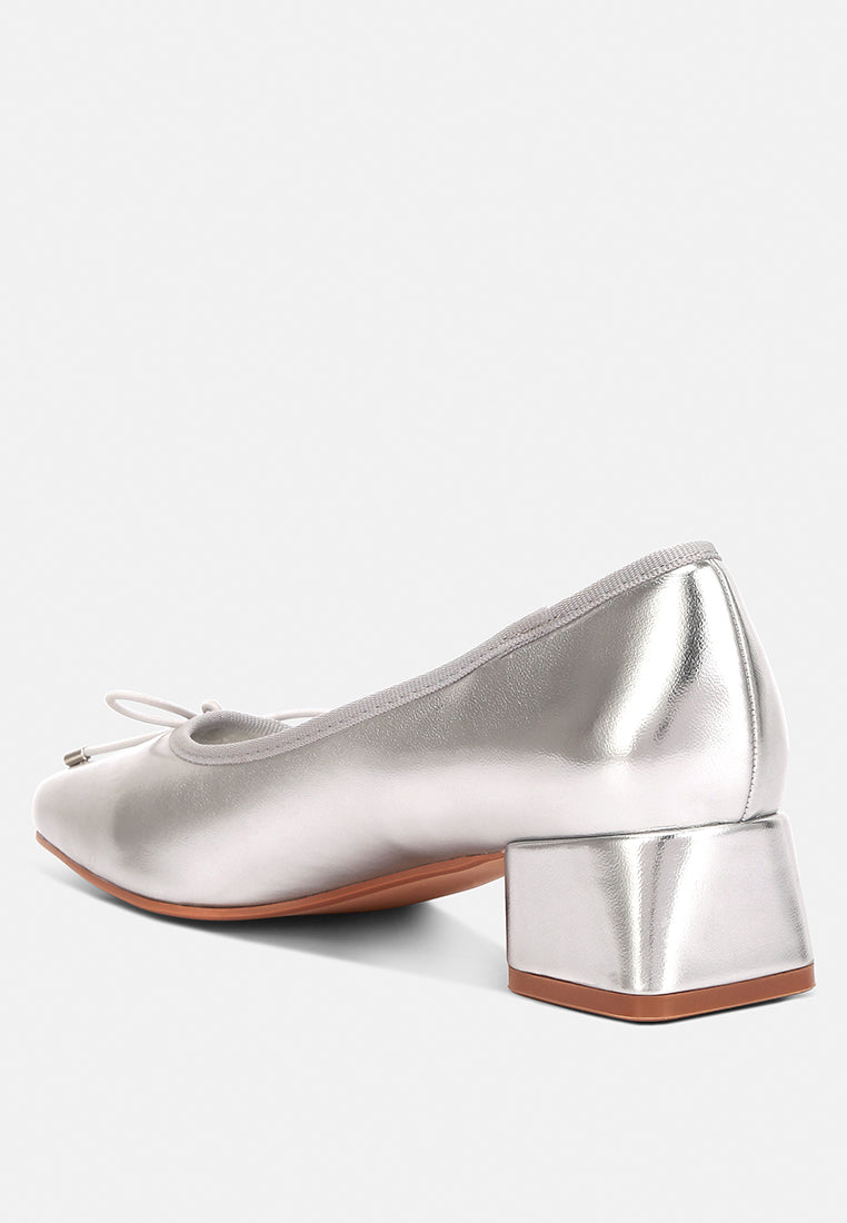 women metallic low block heel ballerinas#color_silver