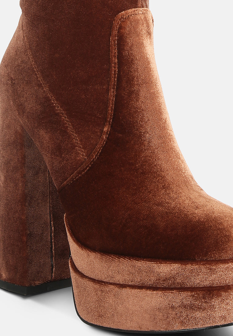women lazuli high block heel velvet boot#color_brown