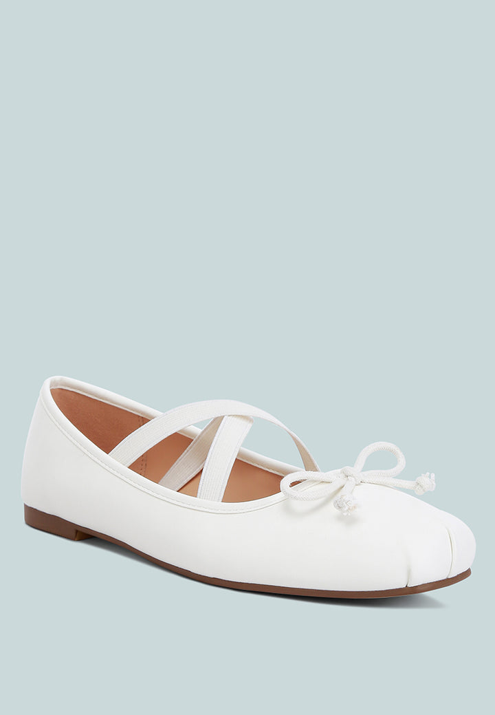 women recycled faux leather ballet flats#color_white