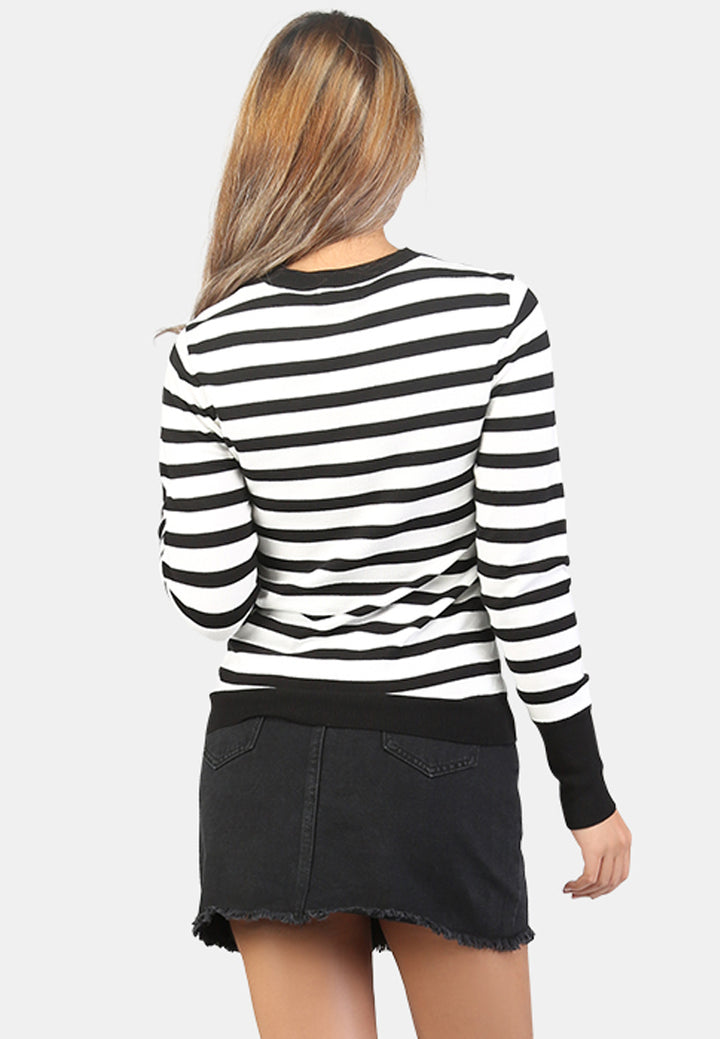 light weight pullover sweater#color_off-white-black