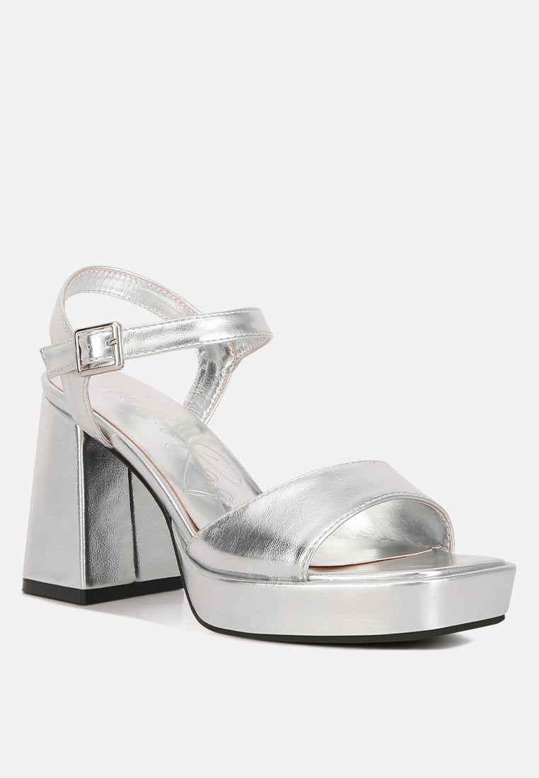 women metallic block heel sandals#color_silver