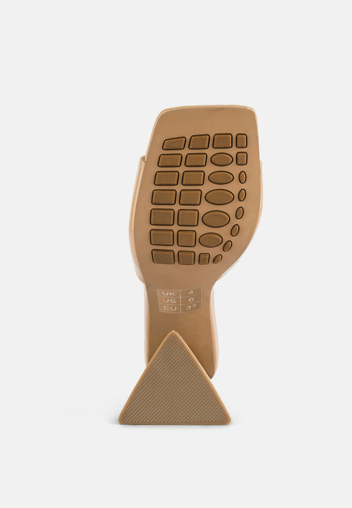 women triangular block heel sandals#color_beige