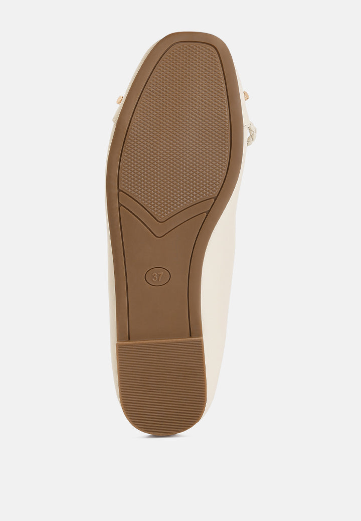 women metallic embellished flat ballerinas#color_off-white
