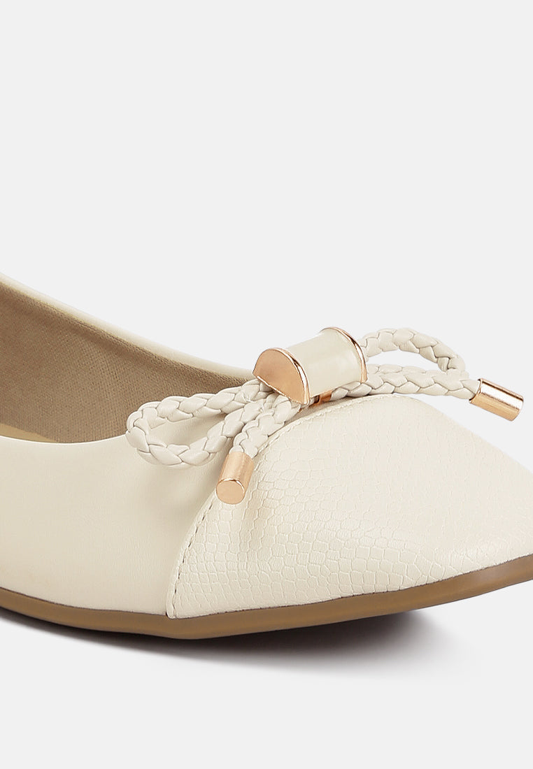 women metallic embellished flat ballerinas#color_off-white