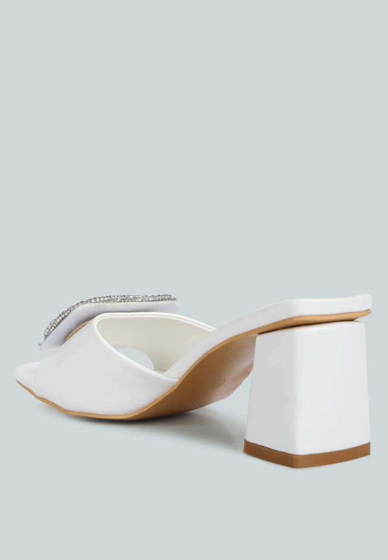 women rhinestones embellished slip on sandals#color_white