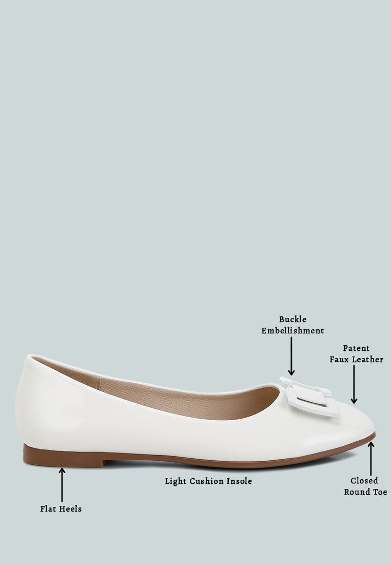 women embellished flat ballerinas#color_off-white