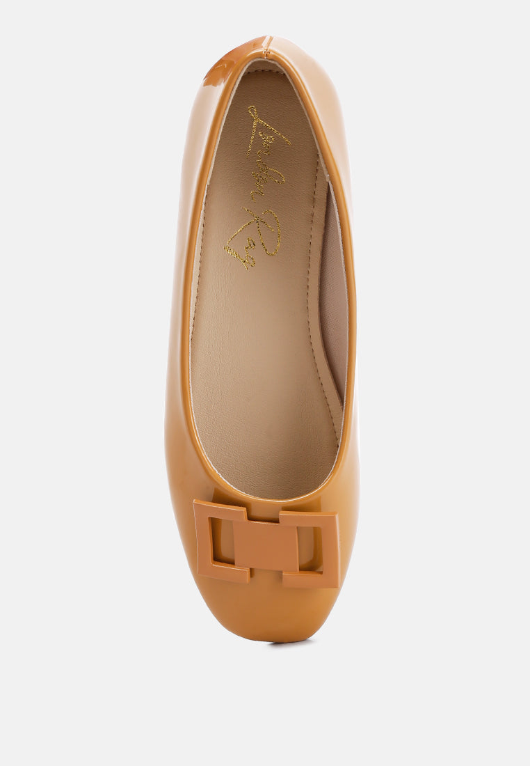 women embellished flat ballerinas#color_tan