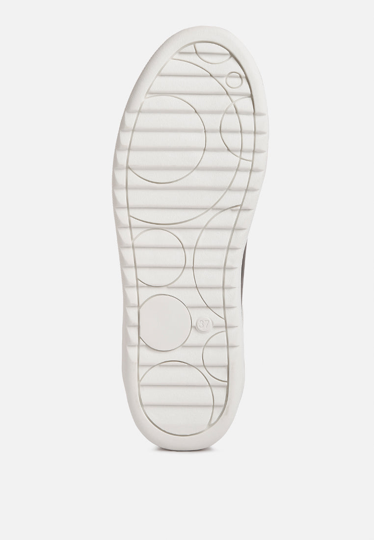 contrasting metallic sneakers#color_silver