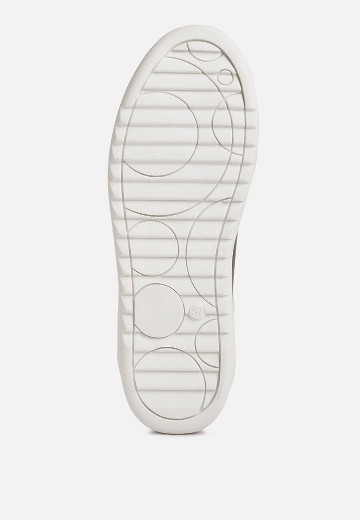 contrasting metallic sneakers#color_silver